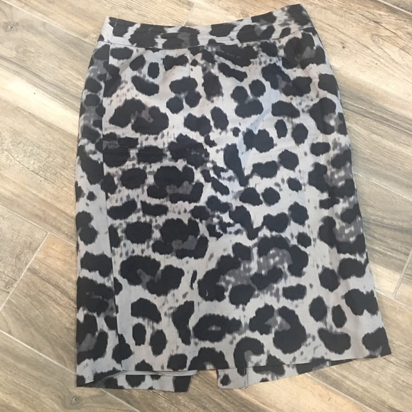 Banana Republic Animal Print Pencil Skirt - Picture 3 of 6